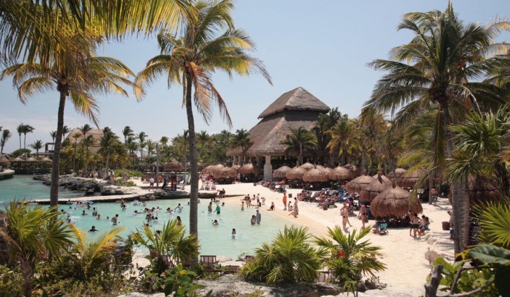 viajar con niños a xcaret